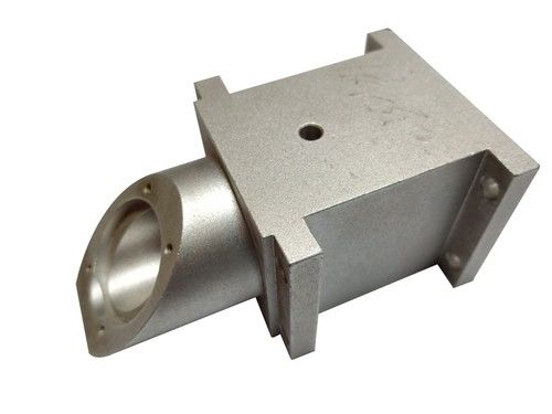 オーダーメイド アルミ CNC パーツ - 精密加工 CNC 製造 ISO 9001:2015 認定 OEM